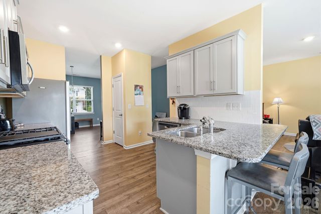 9839 Oak Barrel Lane, Charlotte, NC 28215