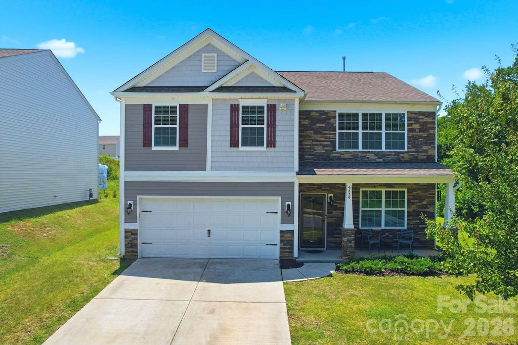 9839 Oak Barrel Lane, Charlotte, NC 28215
