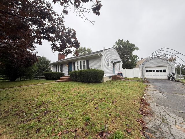 114 Rockway St, New Bedford, MA 02740
