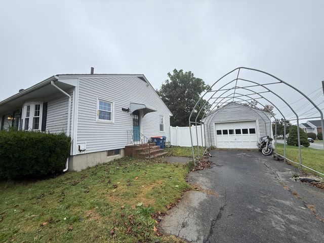 114 Rockway St, New Bedford, MA 02740