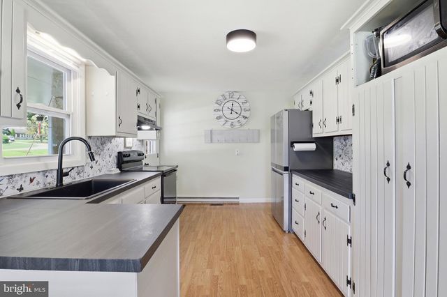 360 N NYES RD, Harrisburg, PA 17112