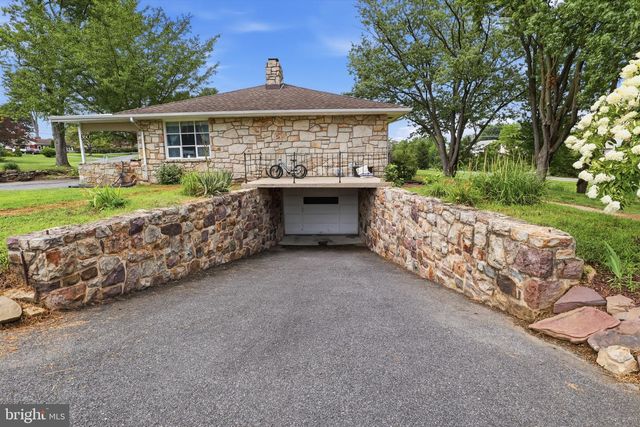 360 N NYES RD, Harrisburg, PA 17112