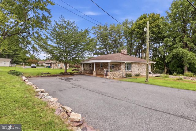 360 N NYES RD, Harrisburg, PA 17112