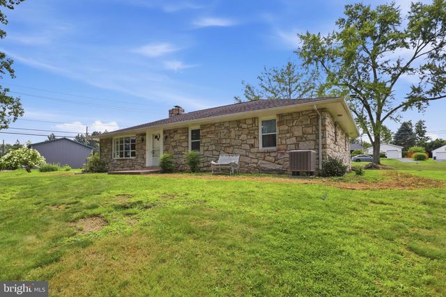 360 N NYES RD, Harrisburg, PA 17112