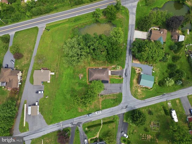 360 N NYES RD, Harrisburg, PA 17112
