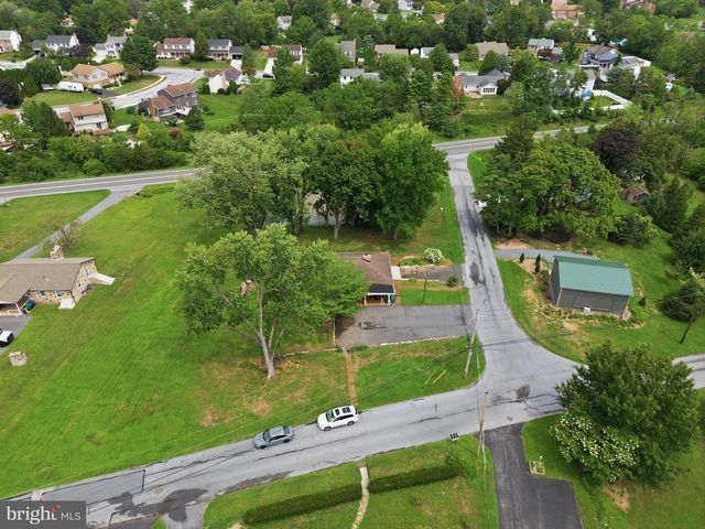 360 N NYES RD, Harrisburg, PA 17112