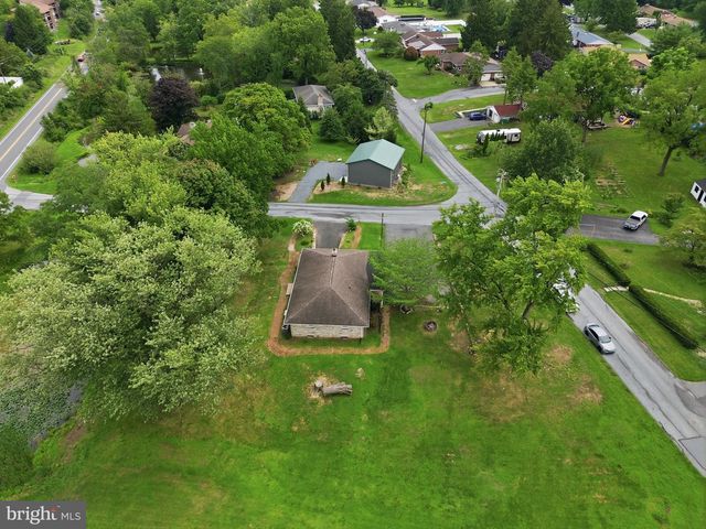 360 N NYES RD, Harrisburg, PA 17112