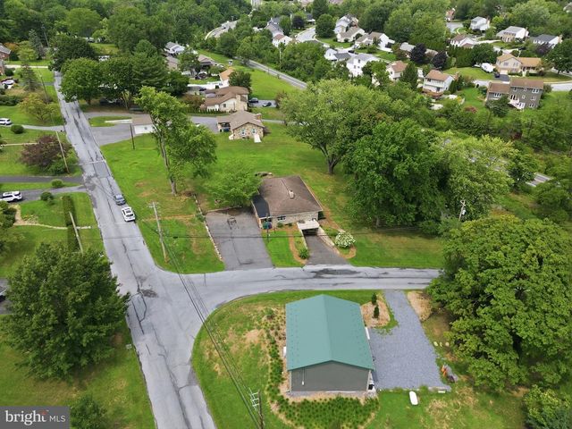 360 N NYES RD, Harrisburg, PA 17112
