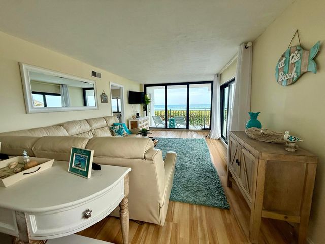 10102 S Ocean Drive 210a, Jensen Beach, FL 34957