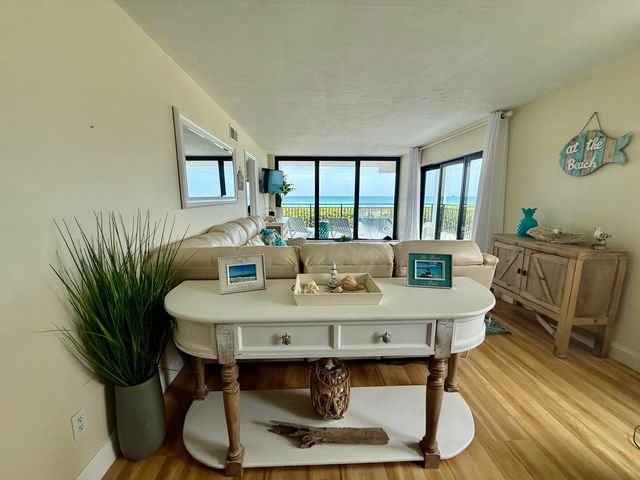 10102 S Ocean Drive 210a, Jensen Beach, FL 34957