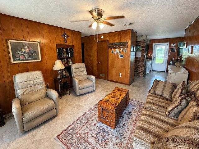 203 Hampton St, Houma, LA 70364