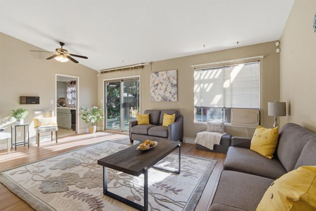 930 Kapareil Dr, Tracy, CA 95376