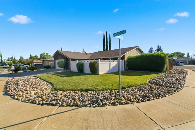 930 Kapareil Dr, Tracy, CA 95376