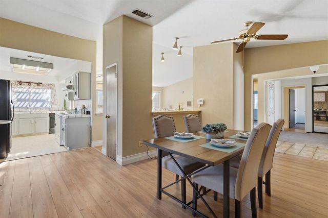 930 Kapareil Dr, Tracy, CA 95376