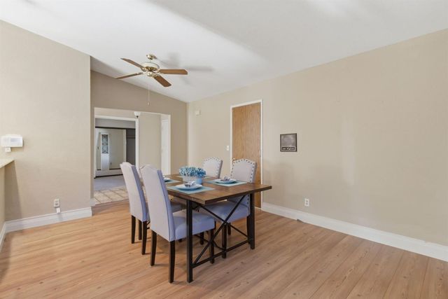 930 Kapareil Dr, Tracy, CA 95376