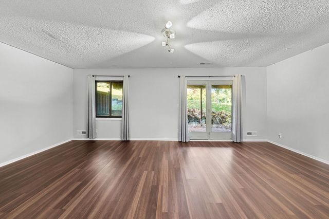 4373 Arden View Court, Arden Hills, MN 55112