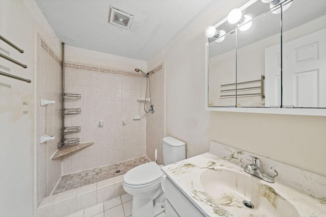 4373 Arden View Court, Arden Hills, MN 55112