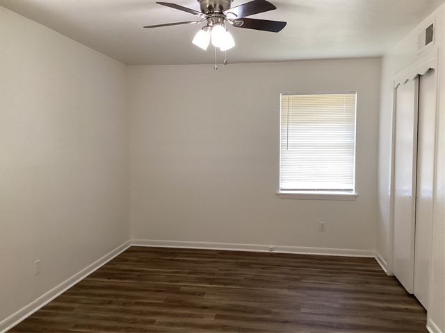 2020 Robinwood Drive, Fort Worth, TX 76111
