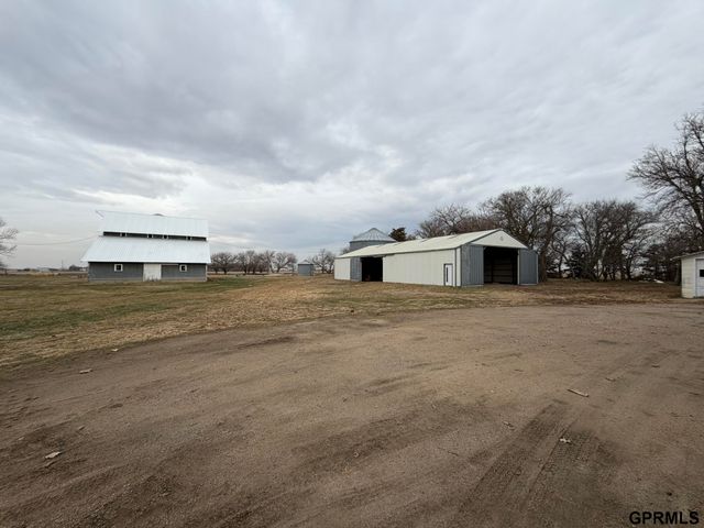1445 County Road 2100 Road, Wilber, NE 68465
