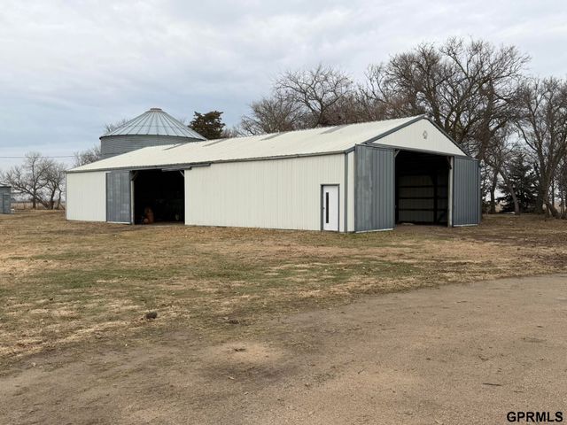 1445 County Road 2100 Road, Wilber, NE 68465