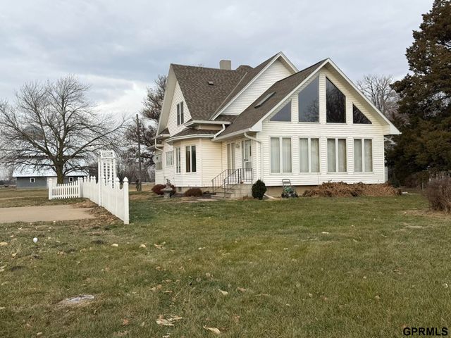 1445 County Road 2100 Road, Wilber, NE 68465