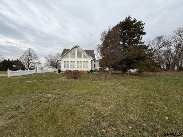 1445 County Road 2100 Road, Wilber, NE 68465