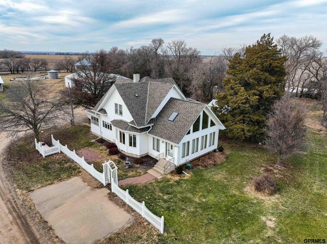 1445 County Road 2100 Road, Wilber, NE 68465