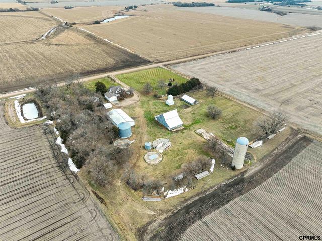 1445 County Road 2100 Road, Wilber, NE 68465