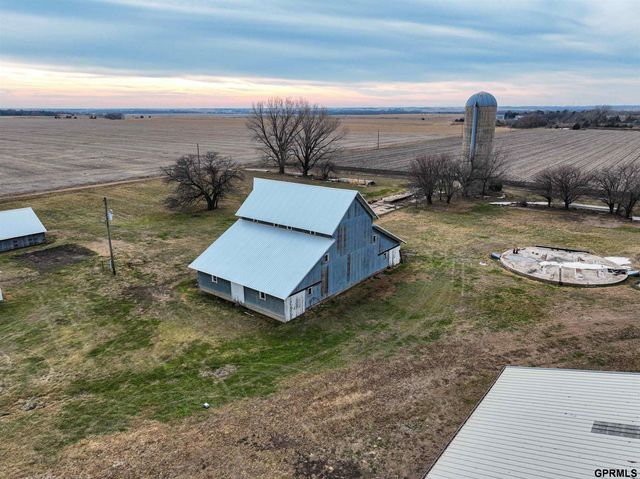 1445 County Road 2100 Road, Wilber, NE 68465