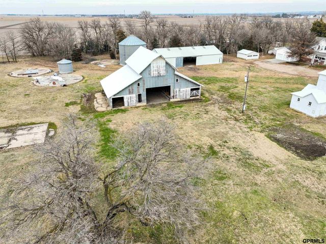 1445 County Road 2100 Road, Wilber, NE 68465
