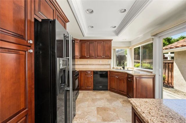 33 Richmond, Irvine, CA 92620
