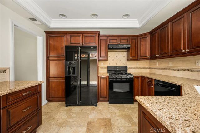 33 Richmond, Irvine, CA 92620
