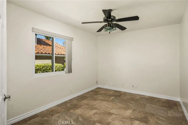 33 Richmond, Irvine, CA 92620