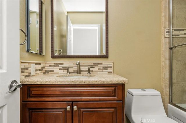 33 Richmond, Irvine, CA 92620