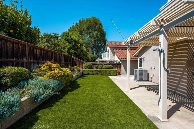 33 Richmond, Irvine, CA 92620