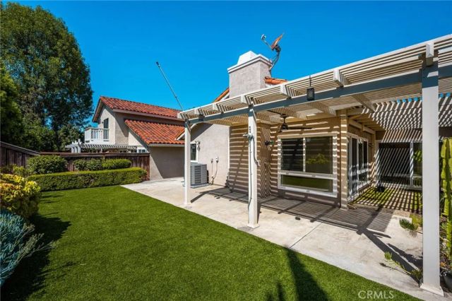 33 Richmond, Irvine, CA 92620