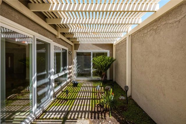 33 Richmond, Irvine, CA 92620