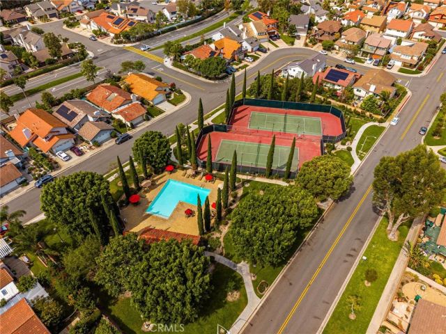 33 Richmond, Irvine, CA 92620