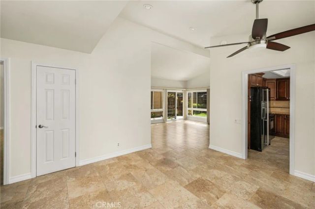 33 Richmond, Irvine, CA 92620
