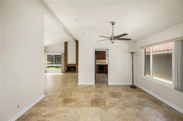 33 Richmond, Irvine, CA 92620