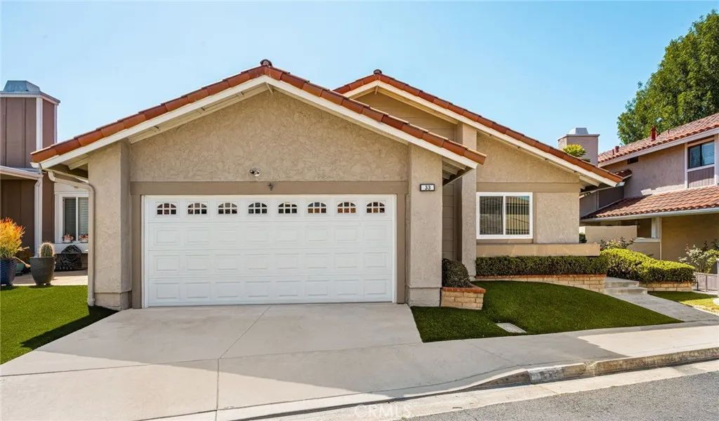 33 Richmond, Irvine, CA 92620