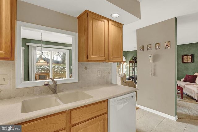 2436 CHADWICK CT, Harrisburg, PA 17110