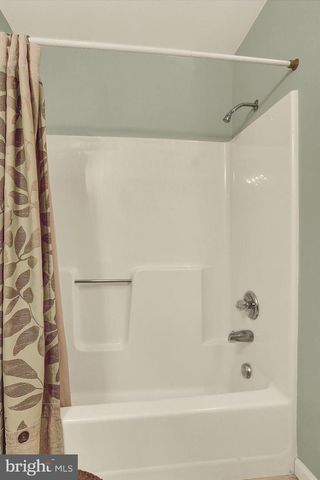 2436 CHADWICK CT, Harrisburg, PA 17110