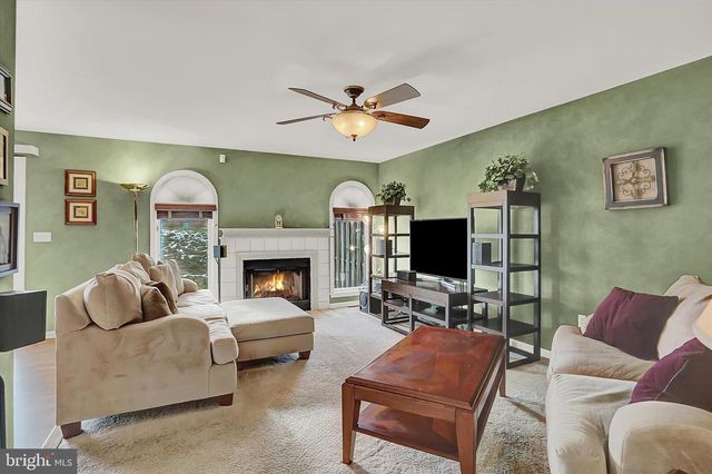 2436 CHADWICK CT, Harrisburg, PA 17110