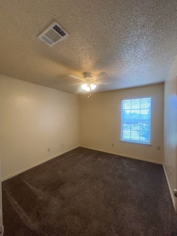 627 Overlook Court, Arlington, TX 76012