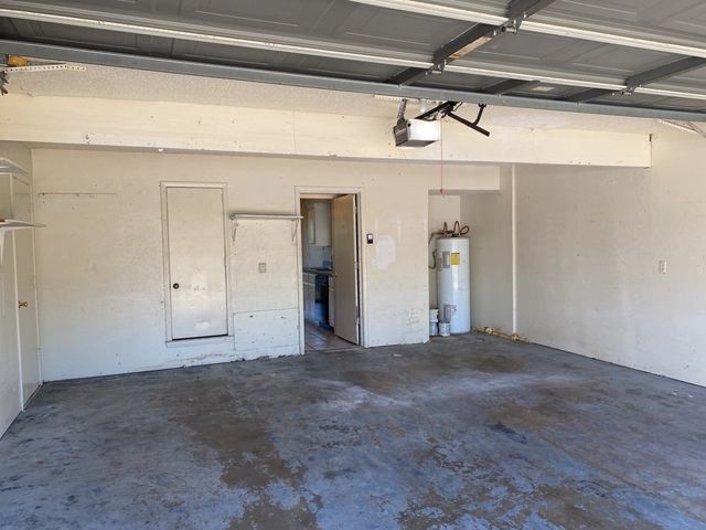 627 Overlook Court, Arlington, TX 76012