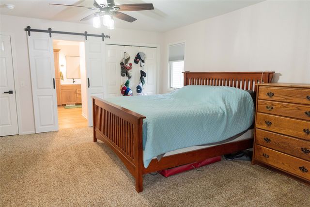 1262 Iowa Street, Pella, IA 50219