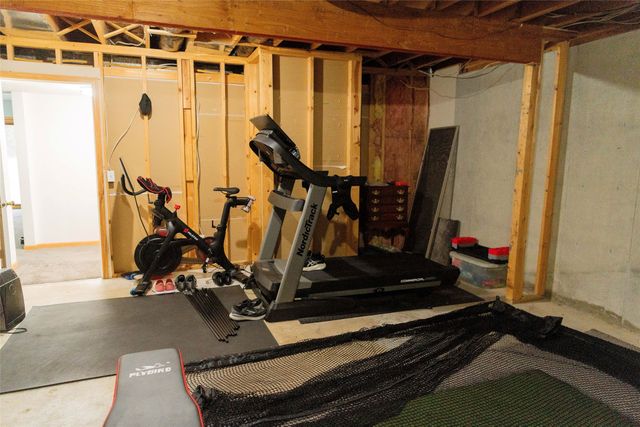 1262 Iowa Street, Pella, IA 50219