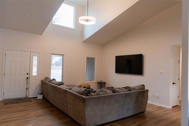 1262 Iowa Street, Pella, IA 50219