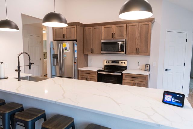 1262 Iowa Street, Pella, IA 50219